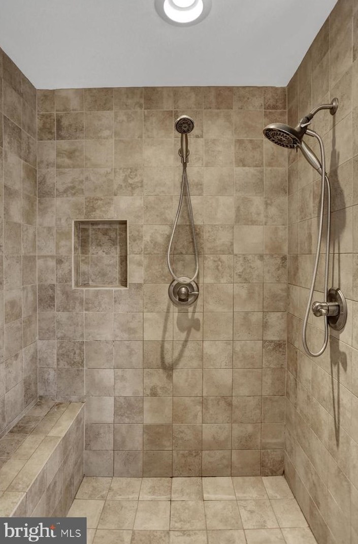 129 Herington Dr, Reading PA 19608-9067 exterior