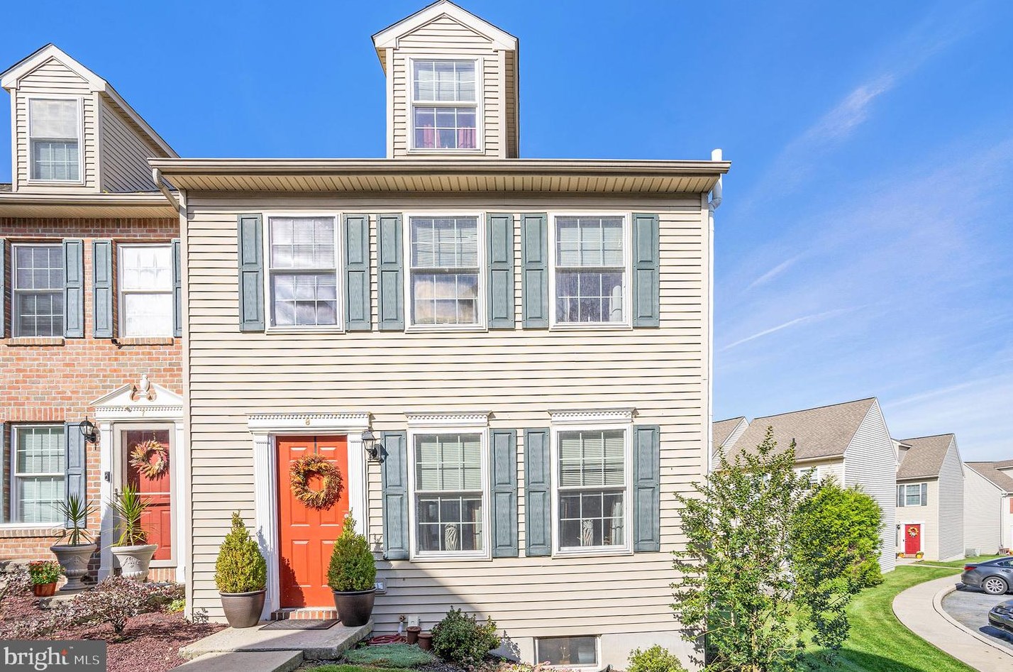 8 Weiser Ct, Womelsdorf PA  19567-1437 exterior