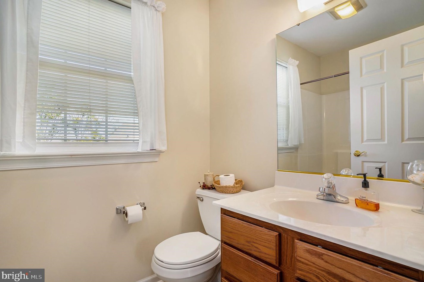 8 Weiser Ct, Womelsdorf PA  19567-1437 exterior