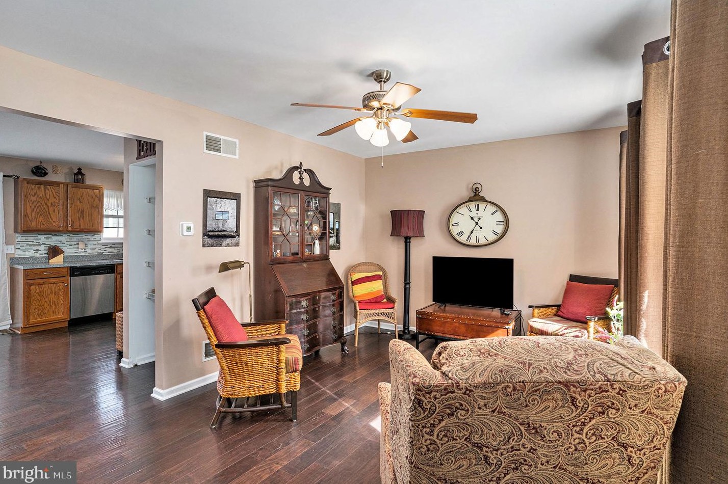 8 Weiser Ct, Womelsdorf PA  19567-1437 exterior