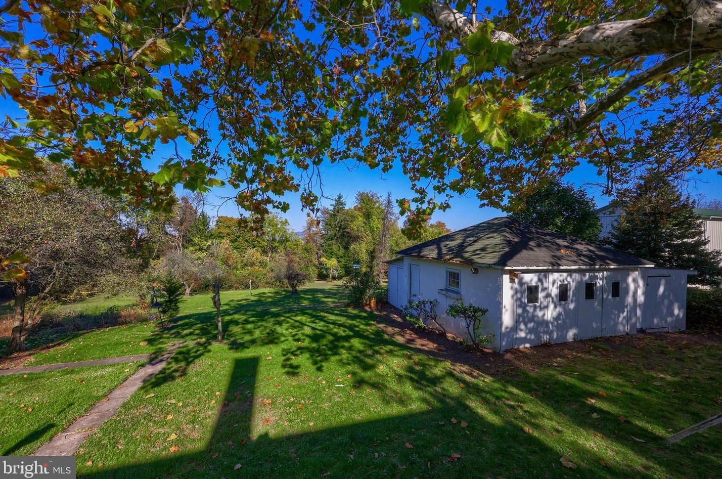 881 Chestnut St, Douglassville PA  19518-9005 exterior