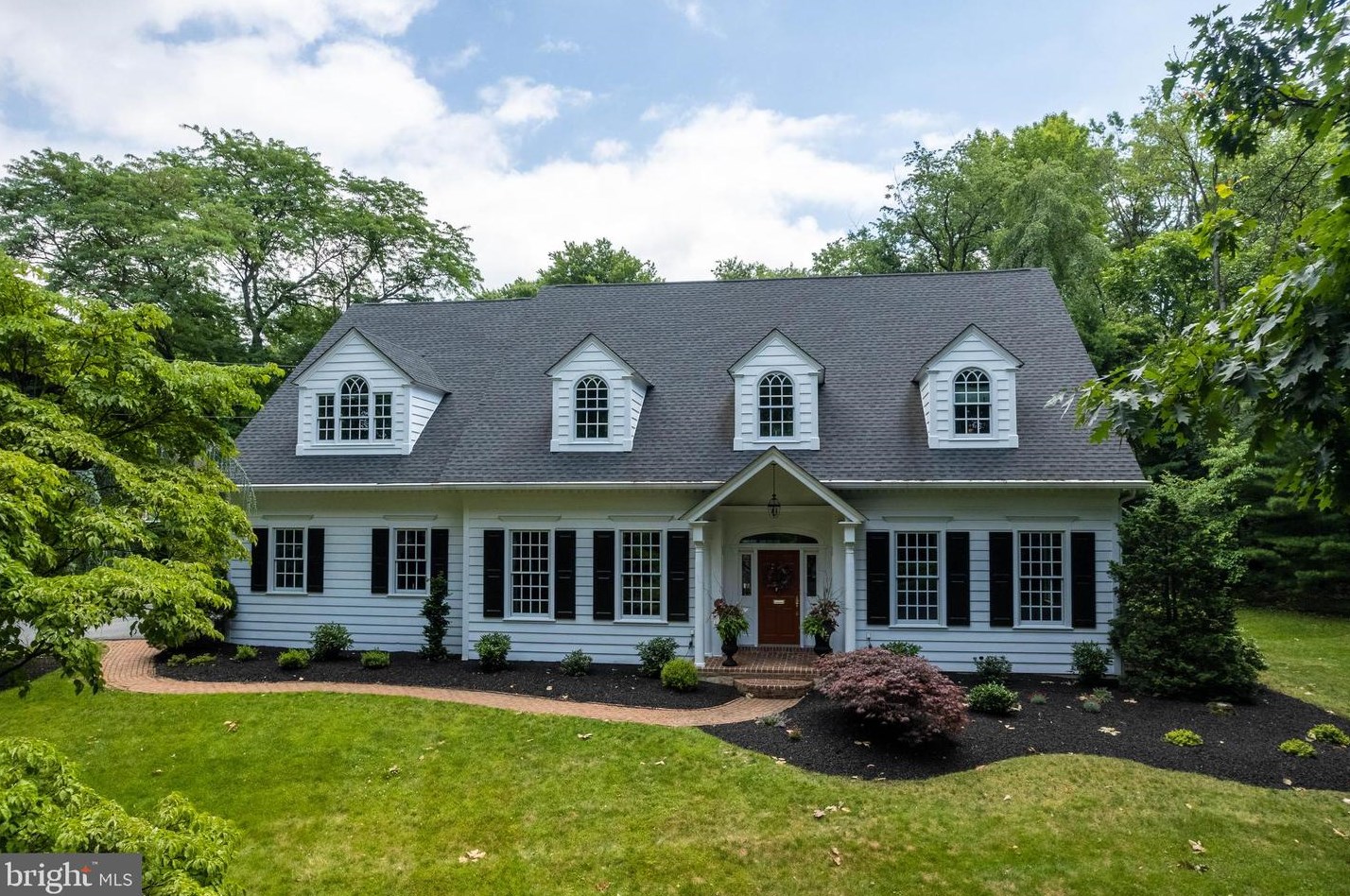 1215 Old Mill Rd, Reading PA  19610-2830 exterior