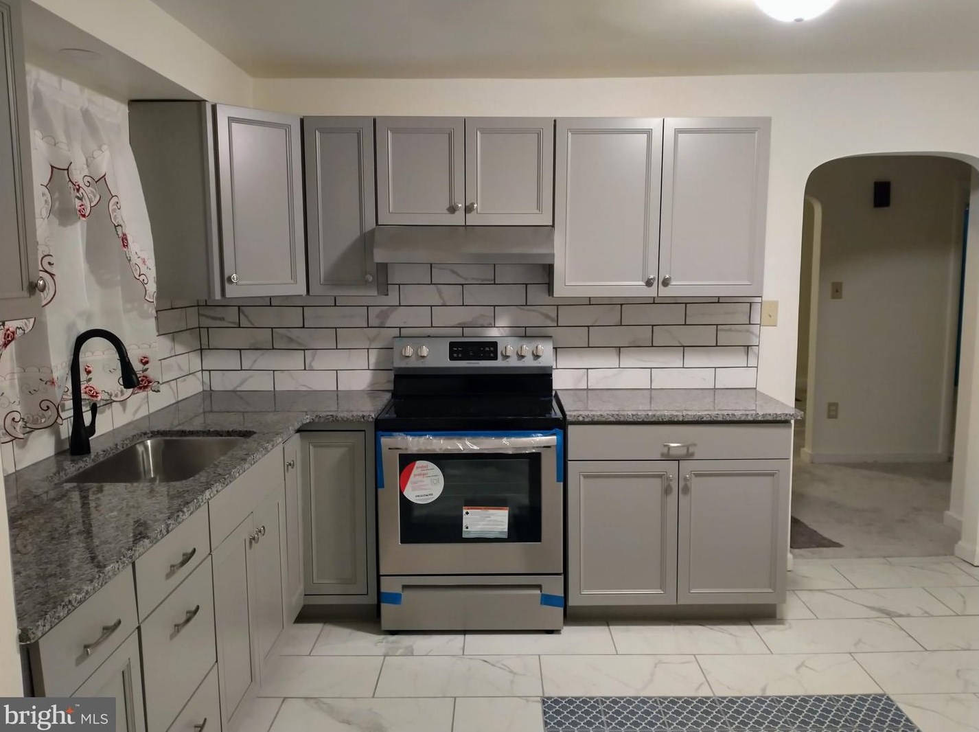 105 Monroe St, Reading PA  19605-3120 exterior