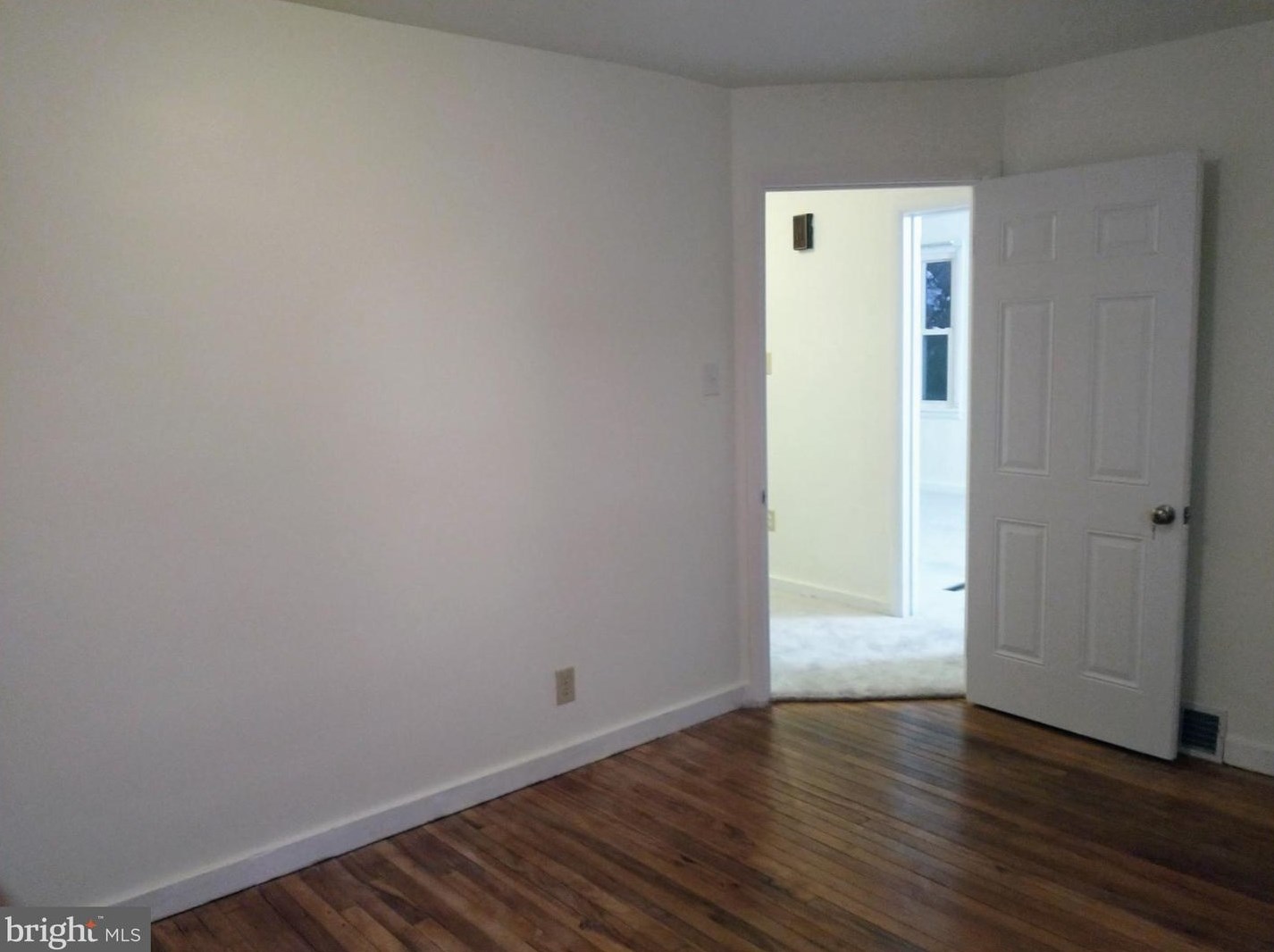 105 Monroe St, Reading PA  19605-3120 exterior