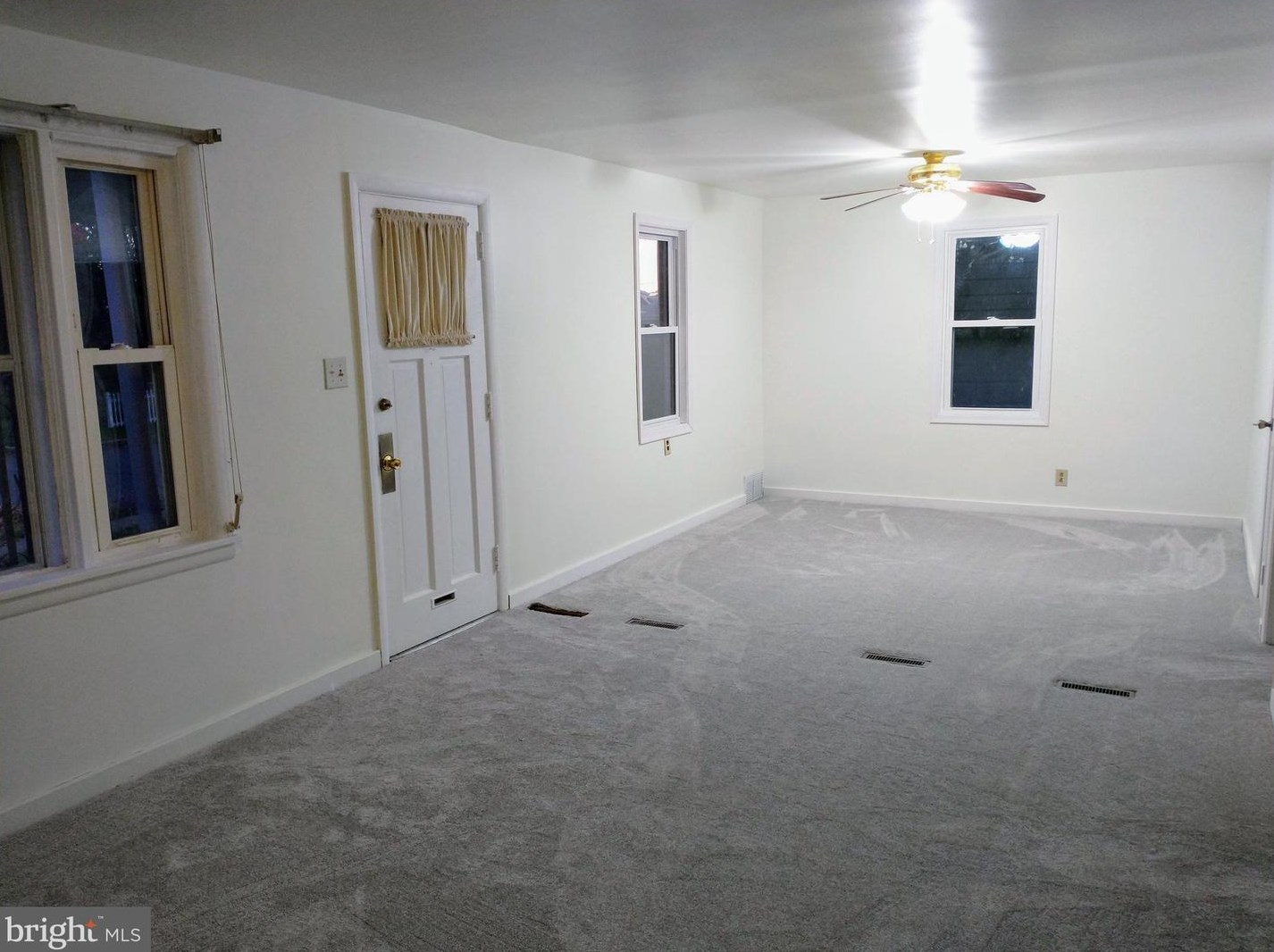 105 Monroe St, Reading PA  19605-3120 exterior
