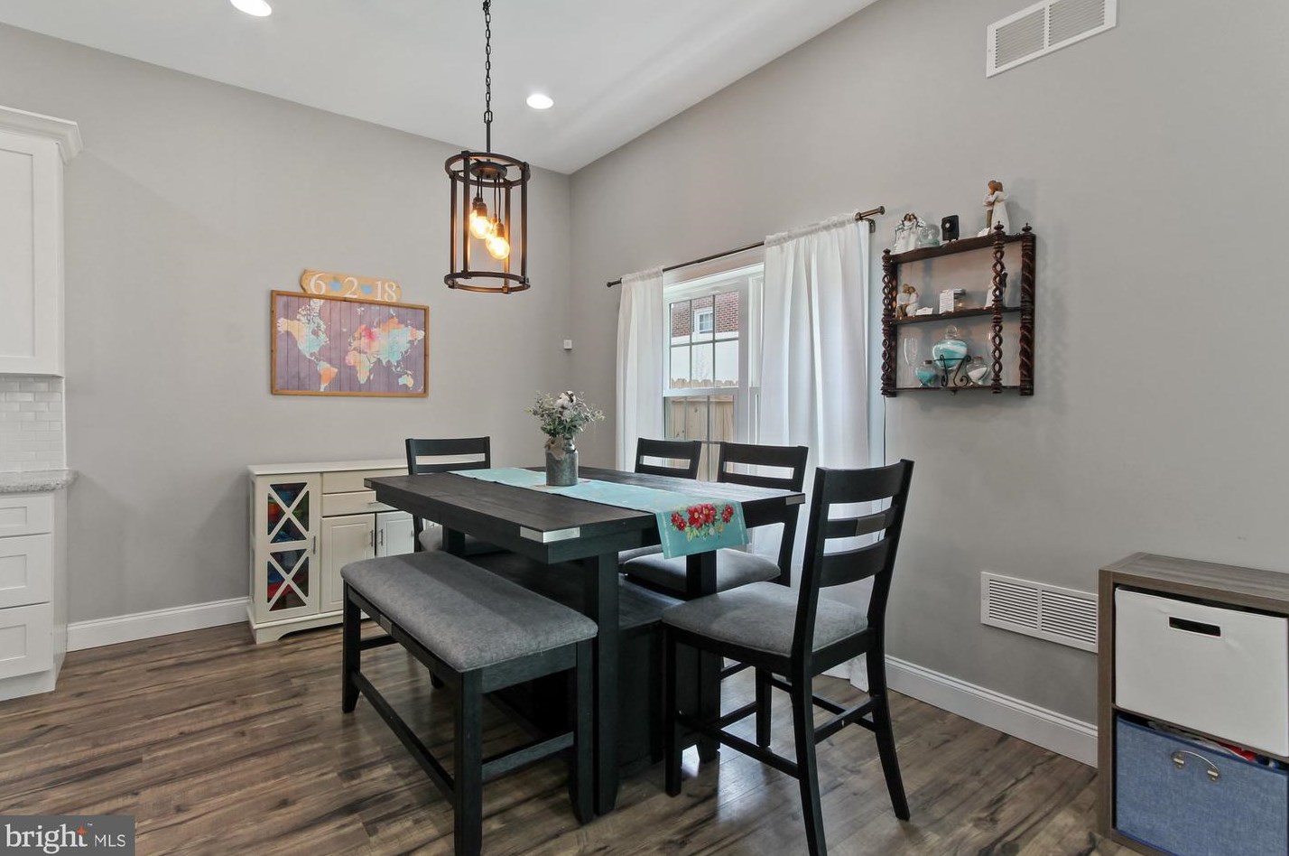 6 Beverly Ave, Reading PA  19607-1141 exterior