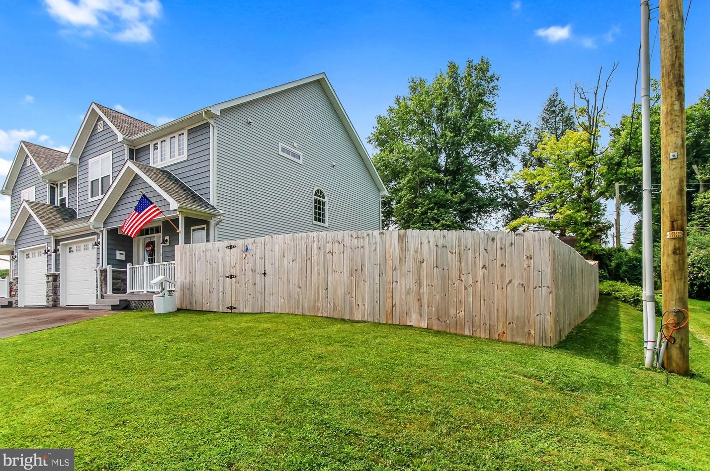 6 Beverly Ave, Reading PA  19607-1141 exterior