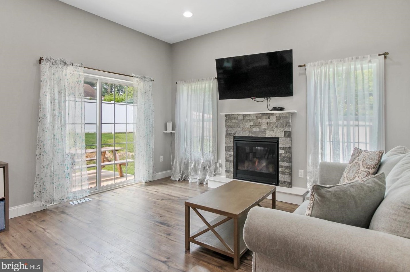 6 Beverly Ave, Reading PA  19607-1141 exterior