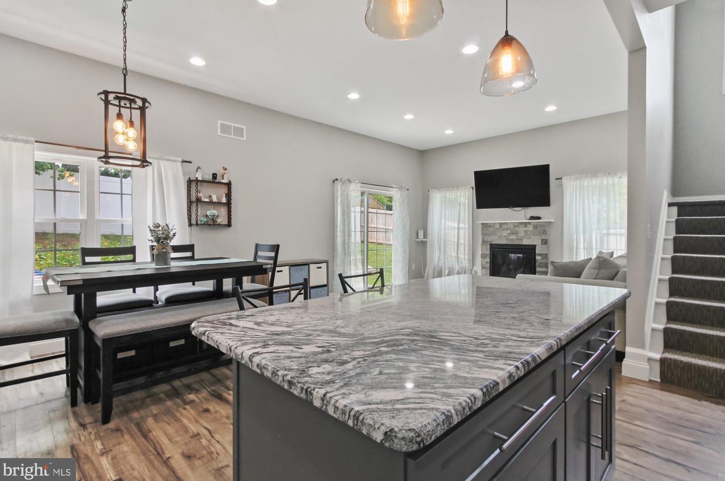 6 Beverly Ave, Reading PA  19607-1141 exterior