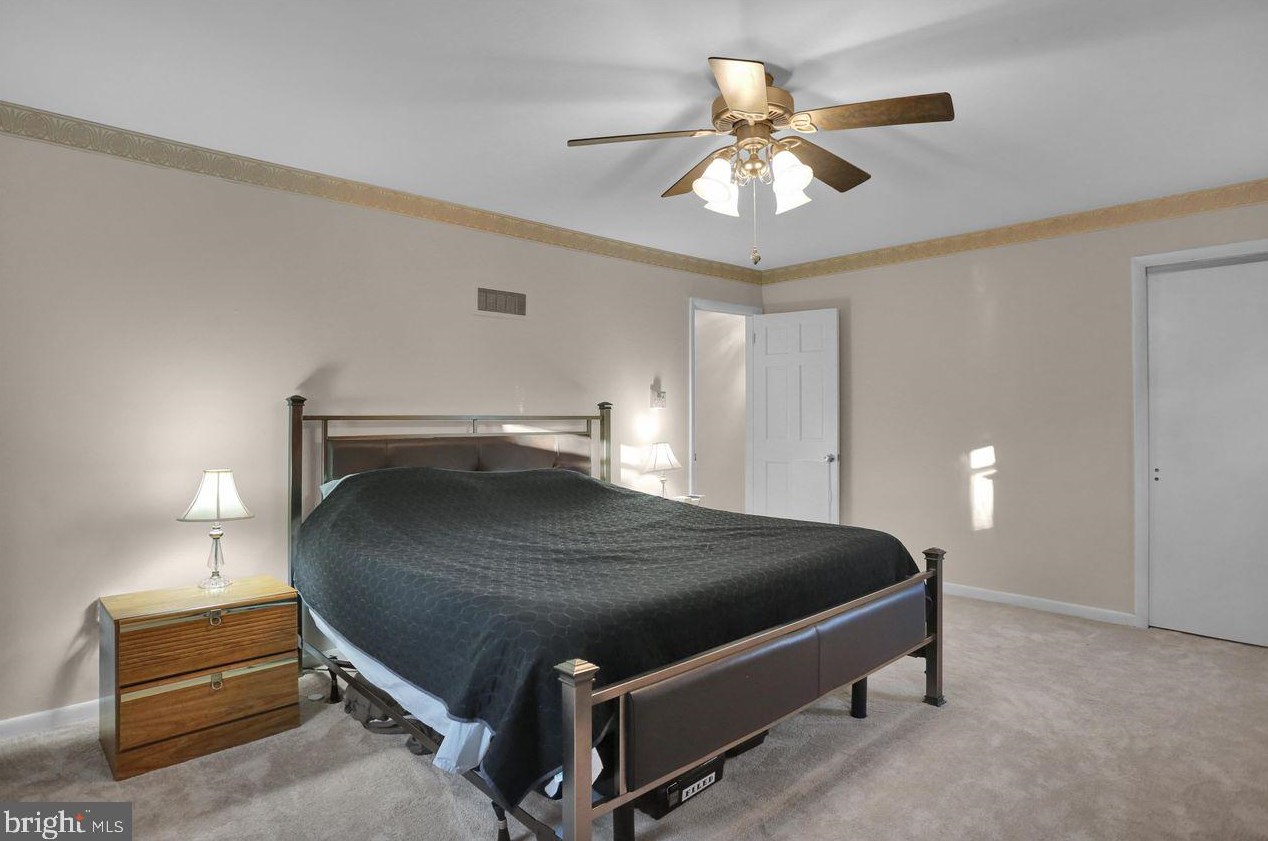 2611 Girard Ave, Reading PA  19609-1813 exterior