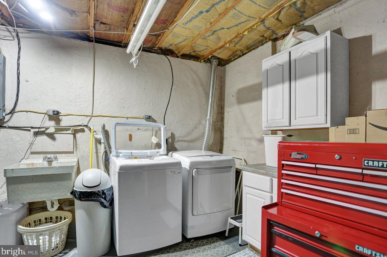 2611 Girard Ave, Reading PA  19609-1813 exterior