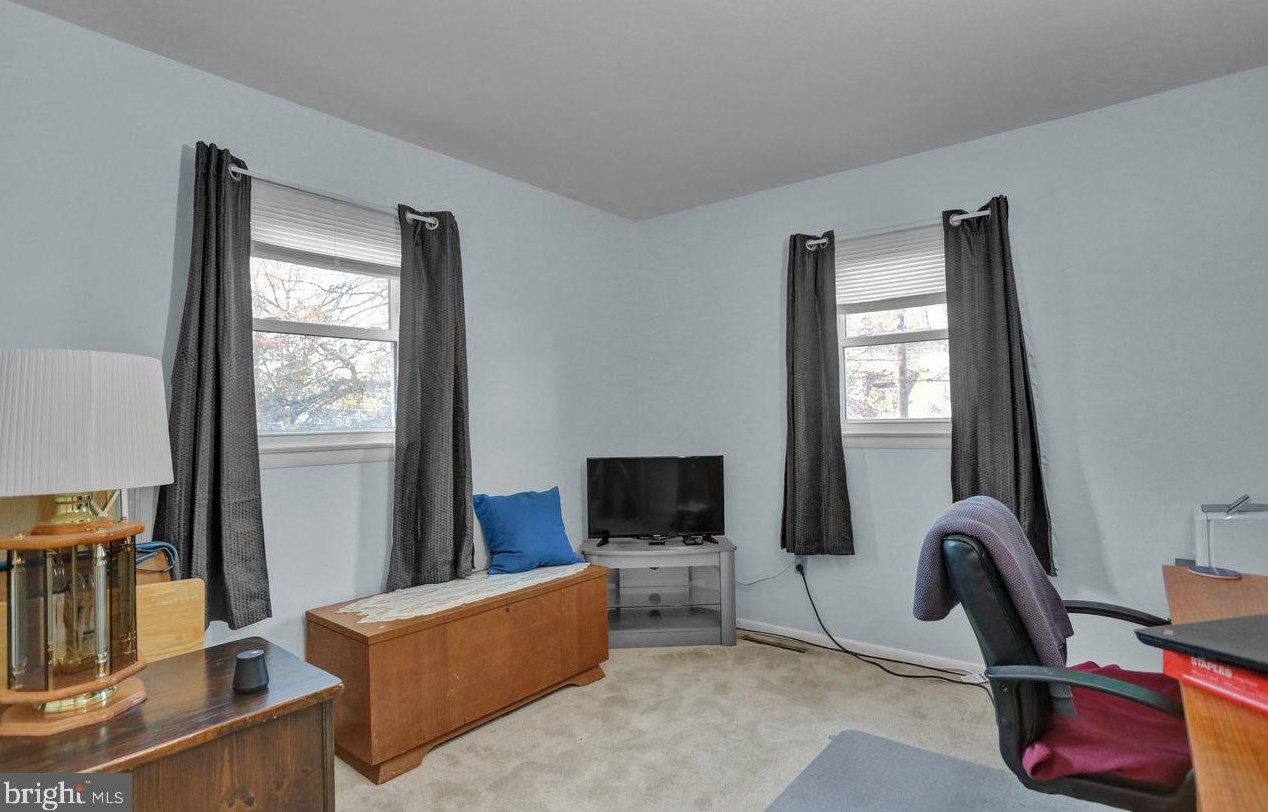 2611 Girard Ave, Reading PA  19609-1813 exterior