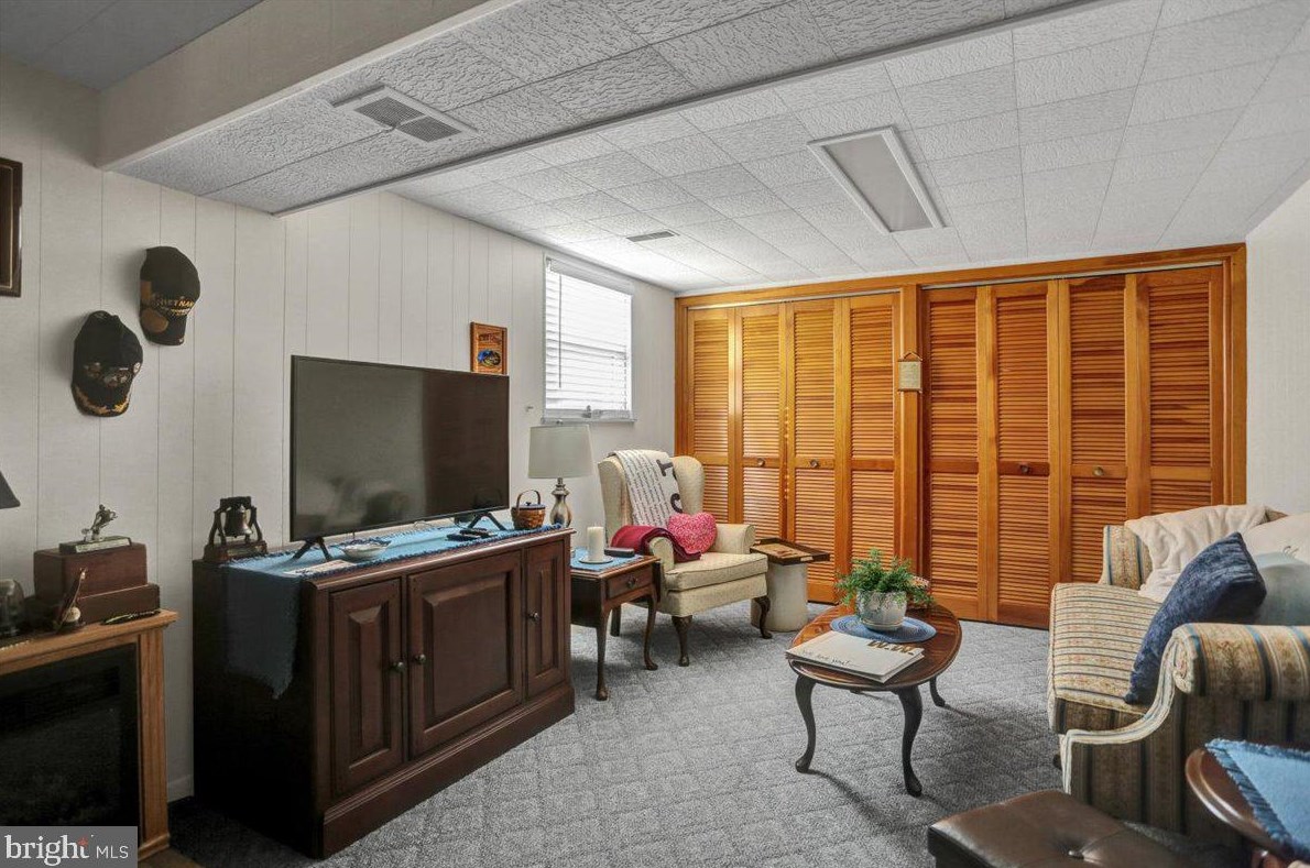 8 Cherrywood Rd, Reading PA  exterior