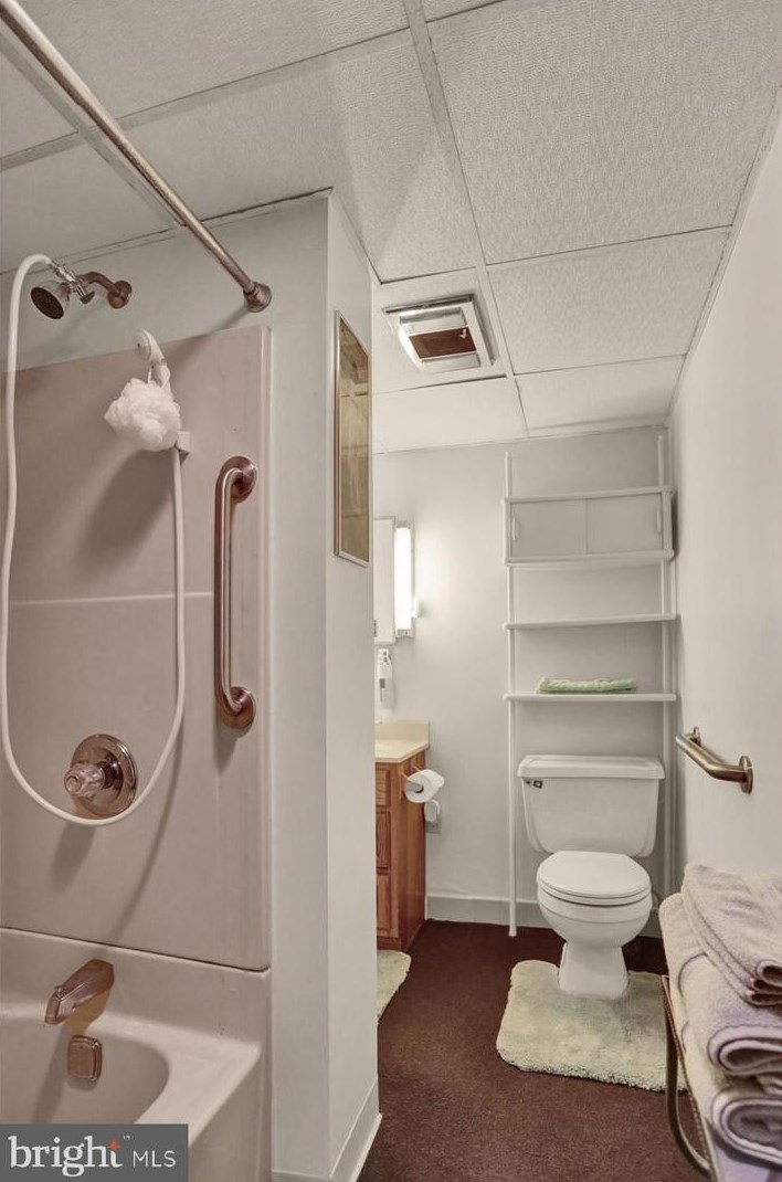 8 Cherrywood Rd, Reading PA  exterior