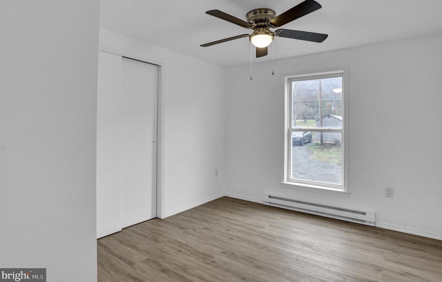 1049 Butter Ln, Reading PA  19606-1108 exterior