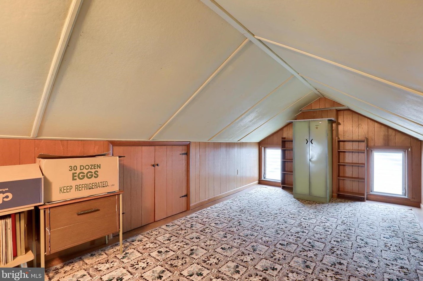 52 Chestnut St, Hummels Store PA 19540-1900 exterior