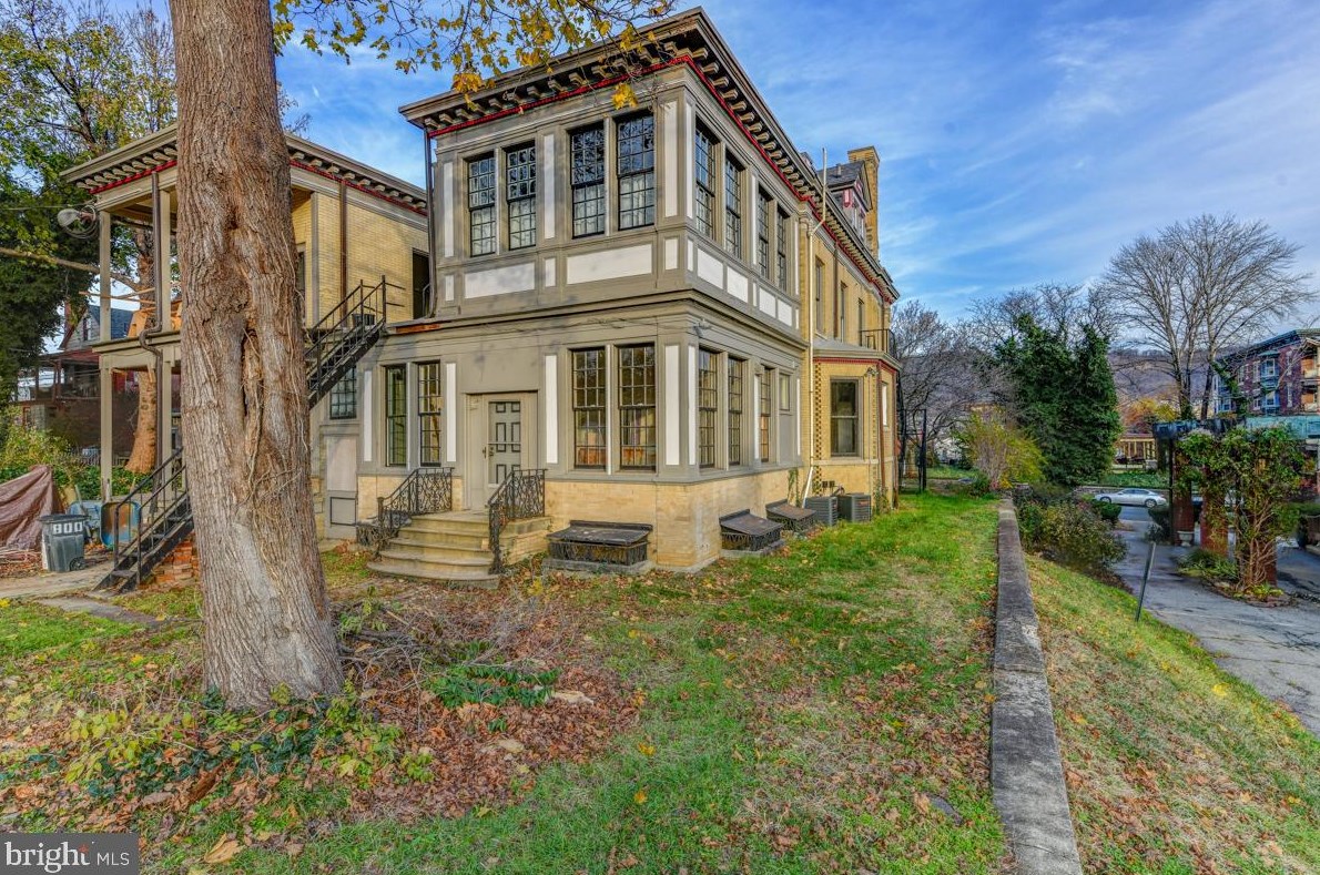 610 5 St, Reading PA  19601-2311 exterior