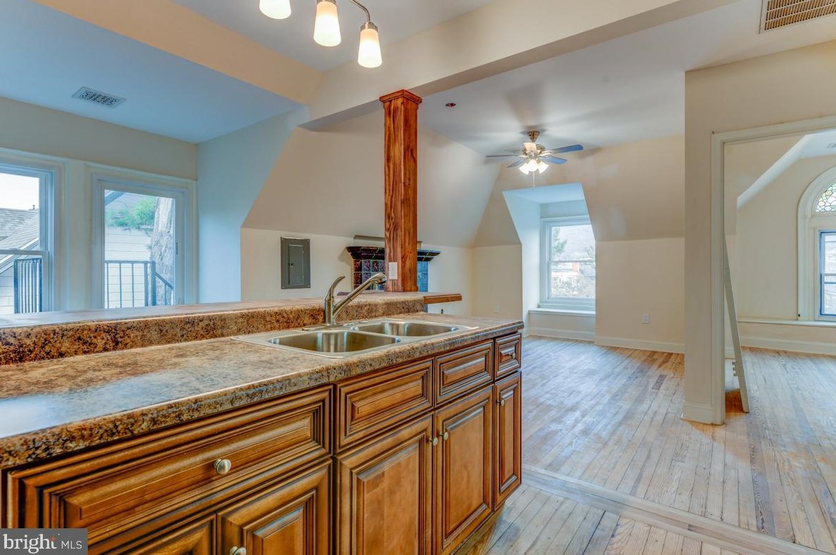 610 5 St, Reading PA  19601-2311 exterior