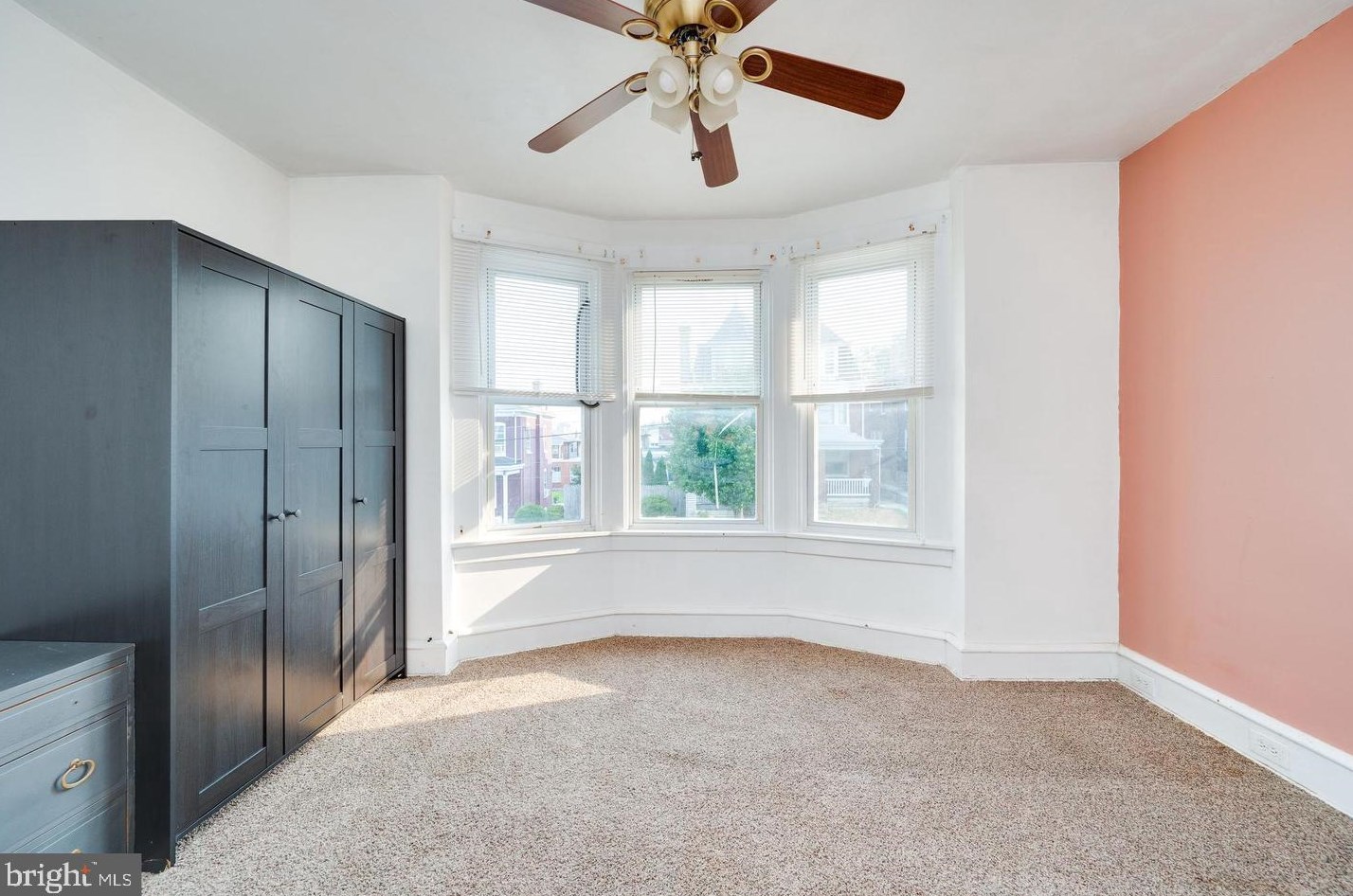 42 Carroll St, Reading PA  19611-1646 exterior