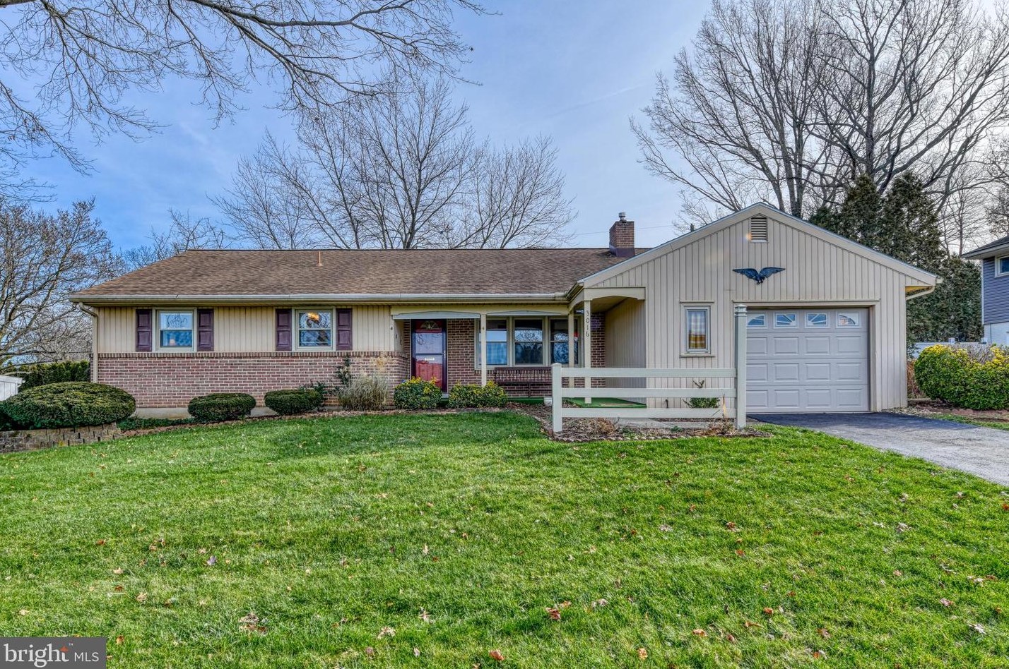 3016 Merritt Pkwy, Reading PA  19608-1014 exterior