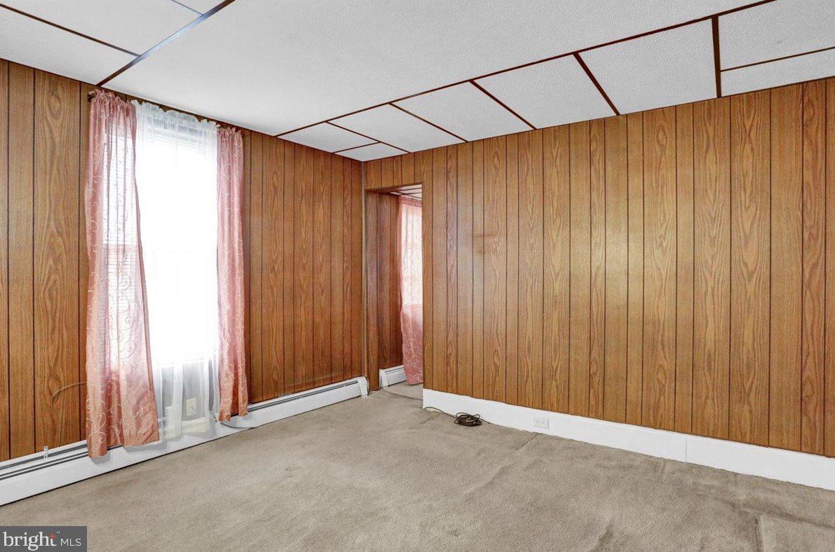 331 Douglass St, Reading PA  19601-2037 exterior
