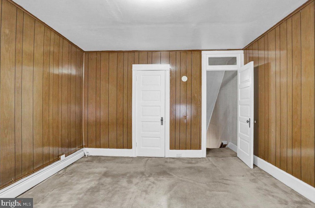 331 Douglass St, Reading PA  19601-2037 exterior
