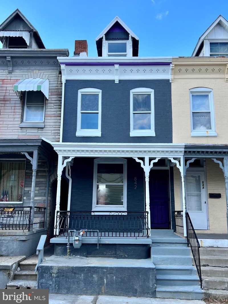 842 Mulberry St, Reading PA  19604-2413 exterior
