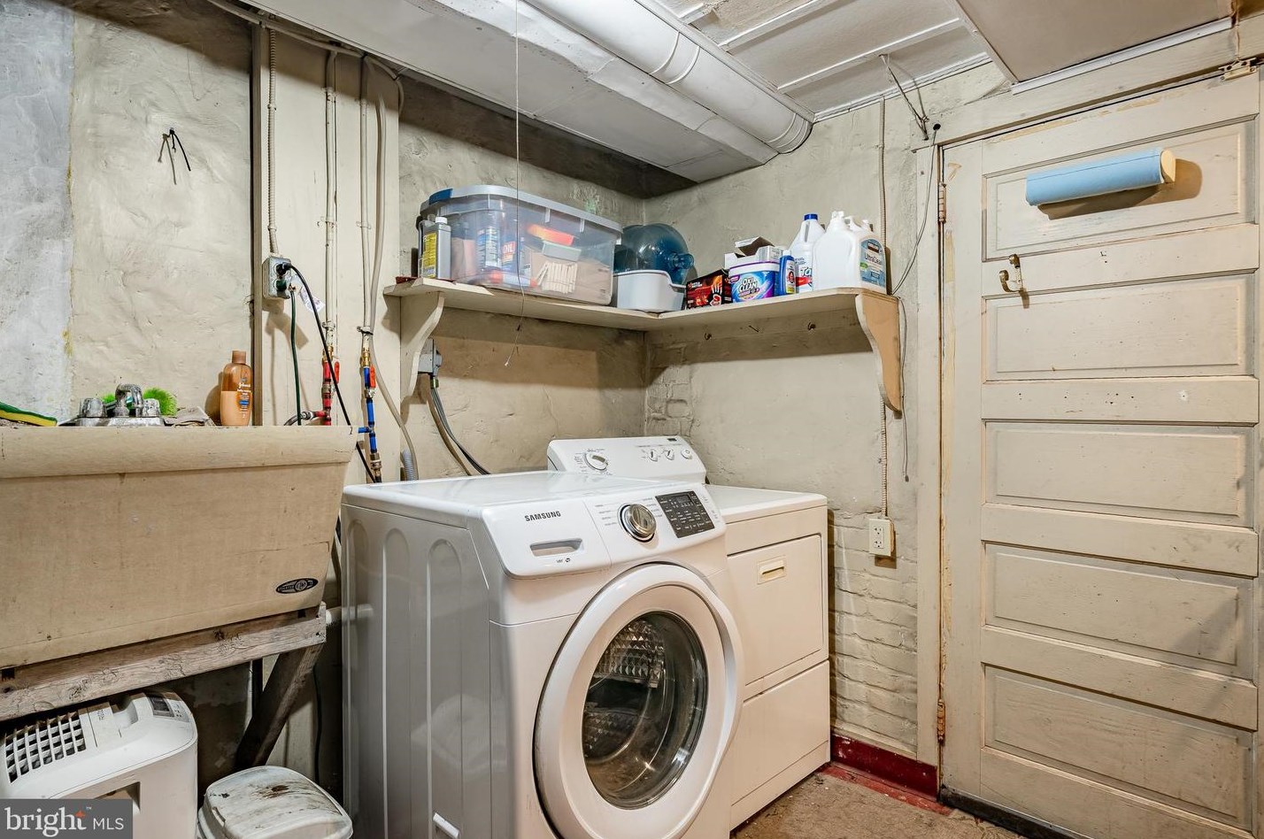 450 Fountain Ave, Reading PA  19606-1522 exterior