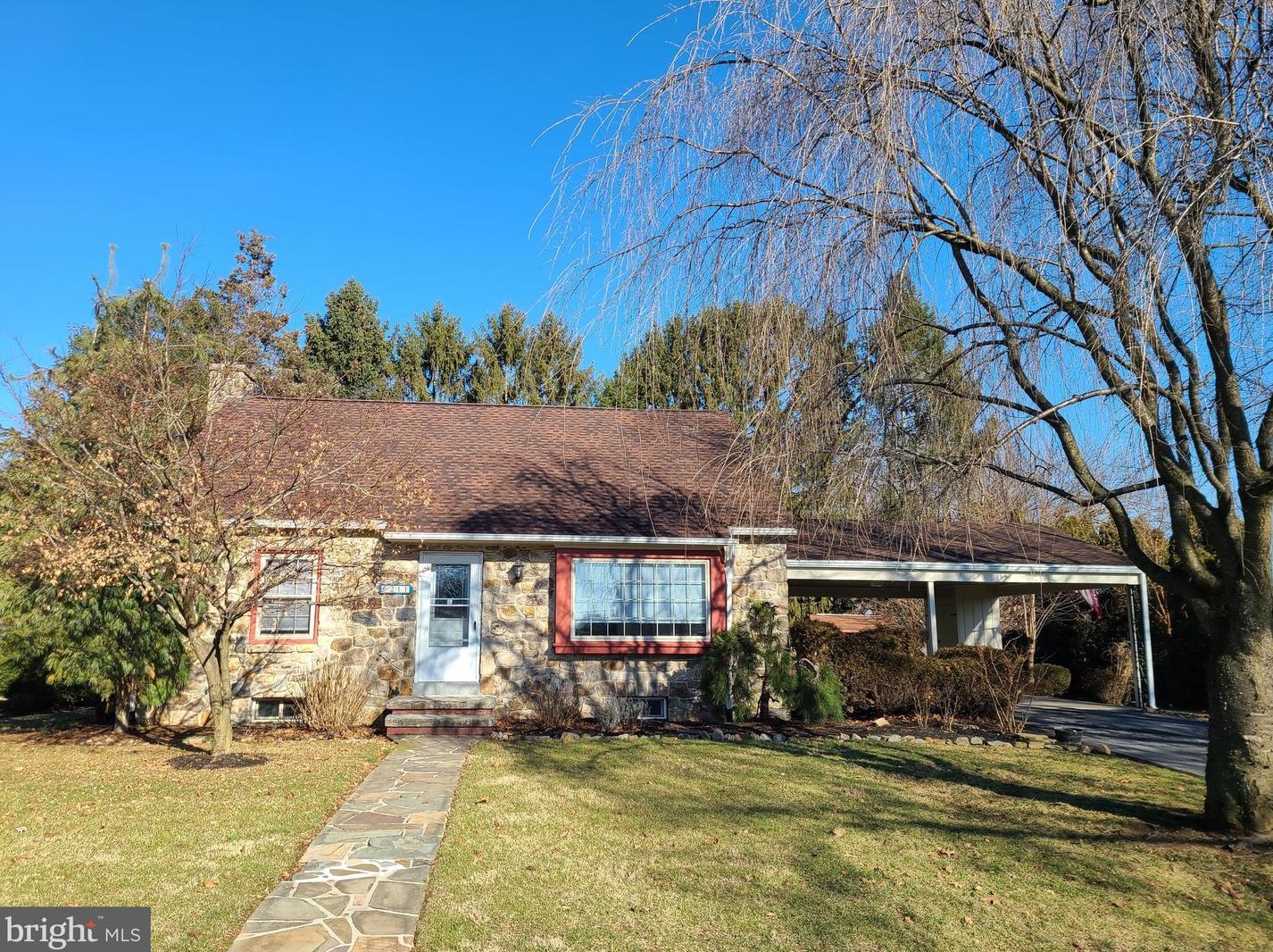 211 Taft Ave, Reading PA  19605-2123 exterior