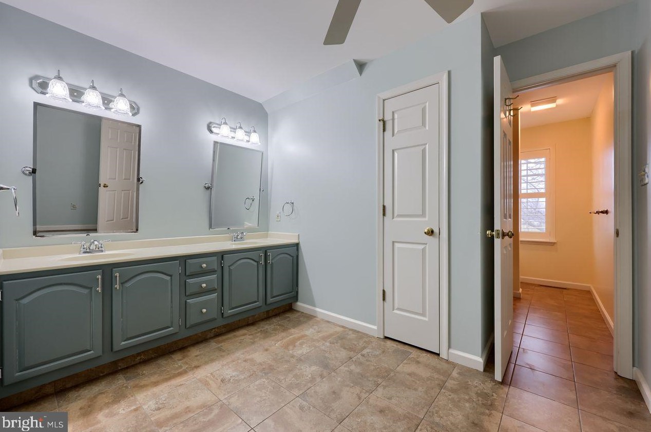 118 Lavender Ln, Reading PA  19610-1198 exterior