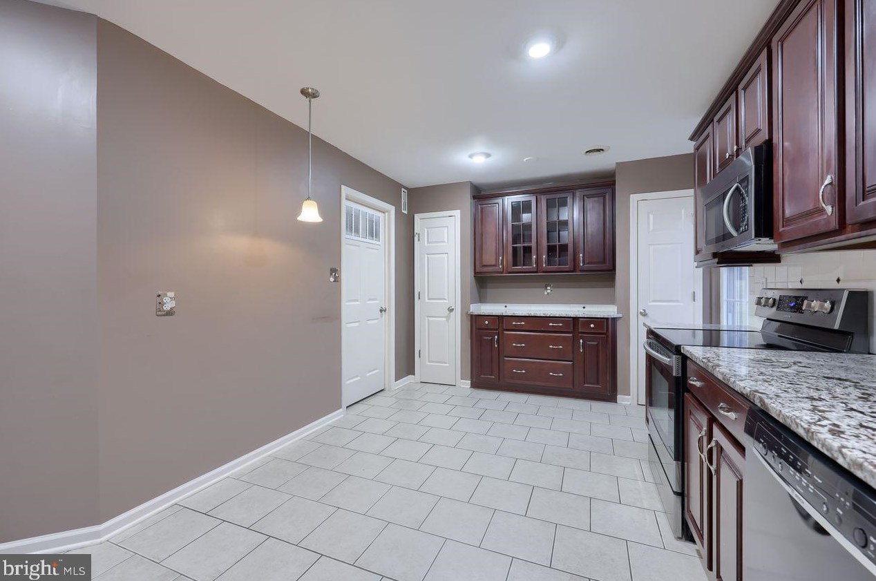 118 Lavender Ln, Reading PA  19610-1198 exterior