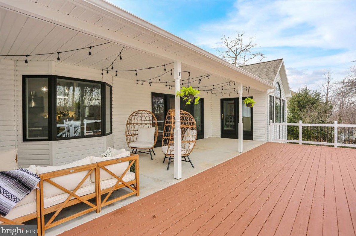 61 Shea Dr, Hummels Store PA  19540-9272 exterior