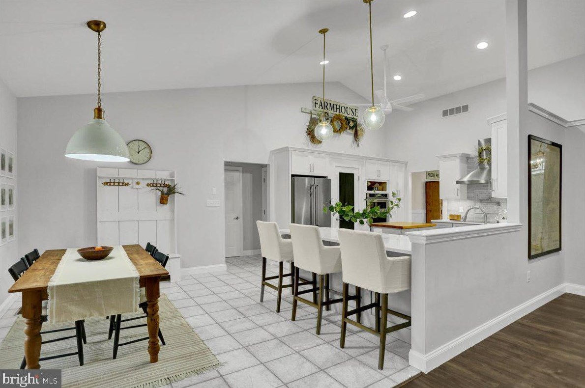 61 Shea Dr, Hummels Store PA  19540-9272 exterior