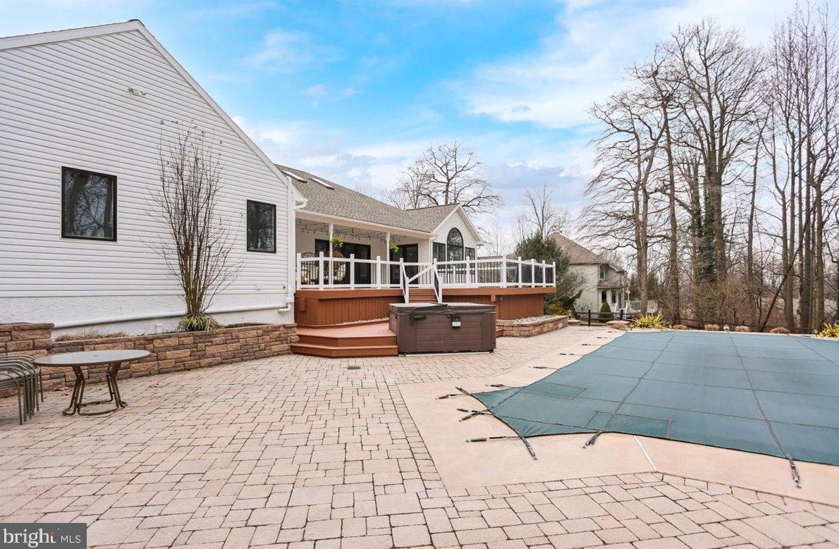 61 Shea Dr, Hummels Store PA  19540-9272 exterior