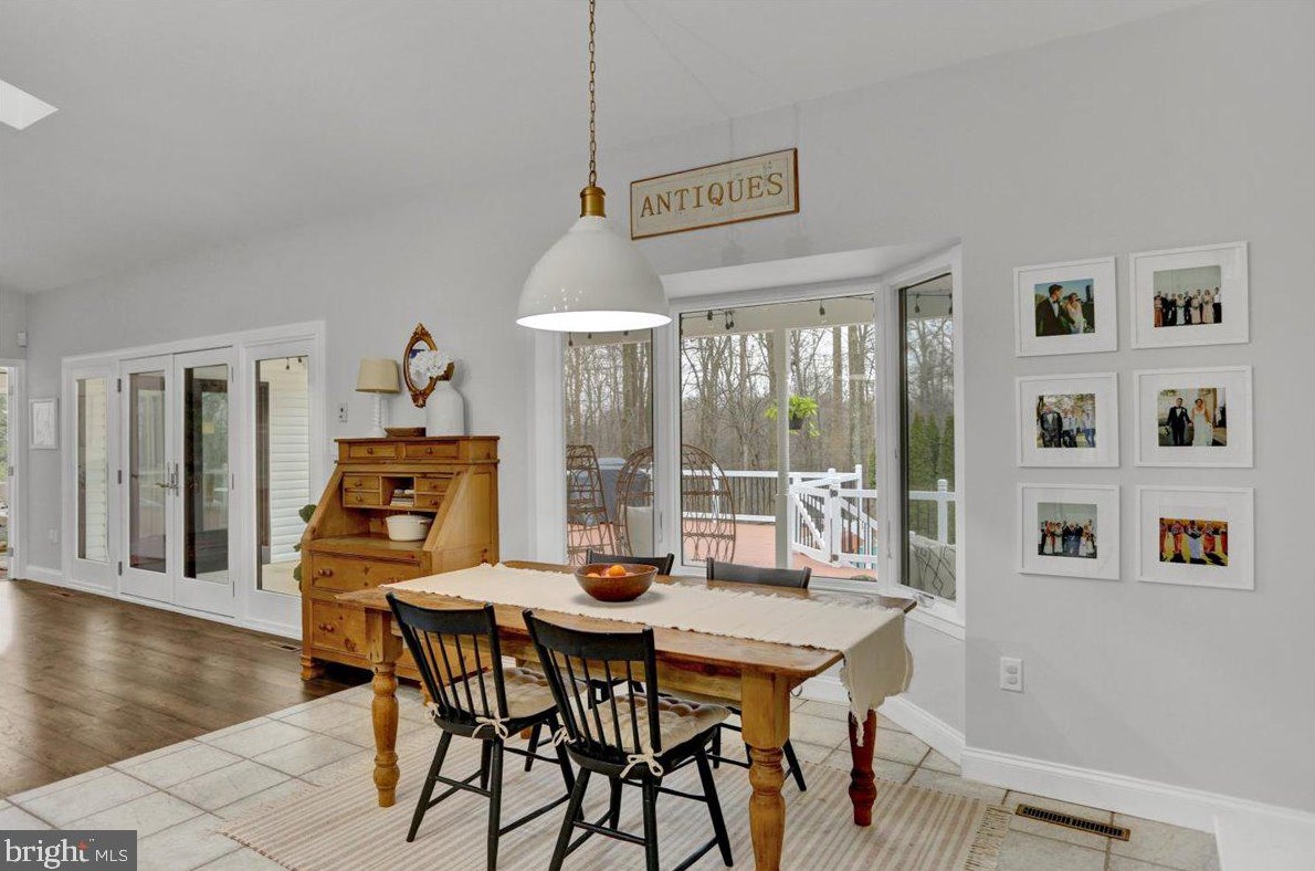 61 Shea Dr, Hummels Store PA  19540-9272 exterior