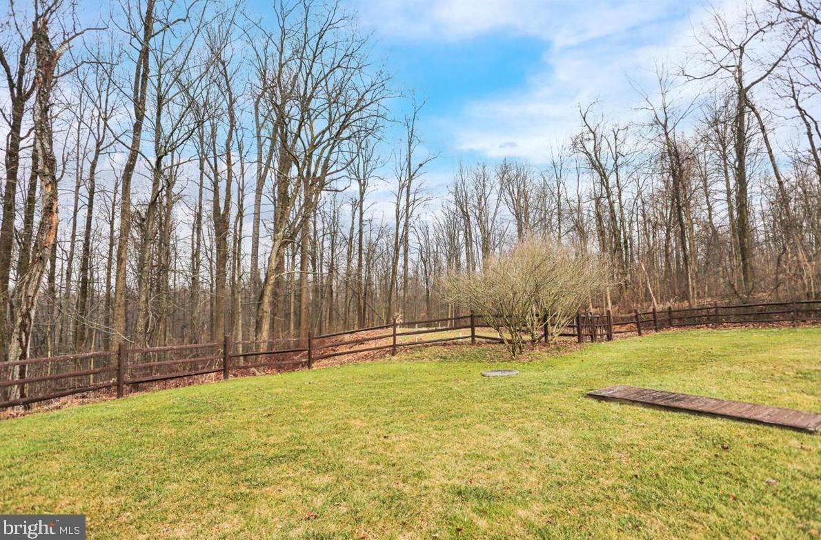 61 Shea Dr, Hummels Store PA  19540-9272 exterior