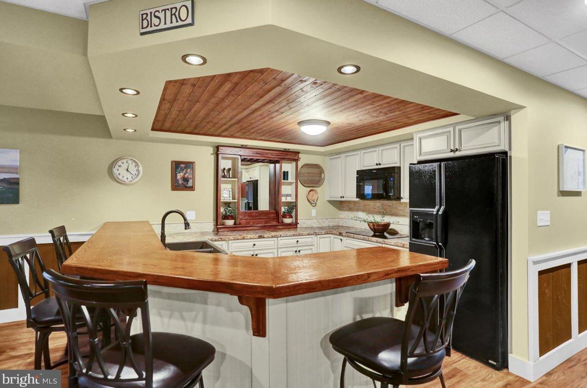 61 Shea Dr, Hummels Store PA  19540-9272 exterior