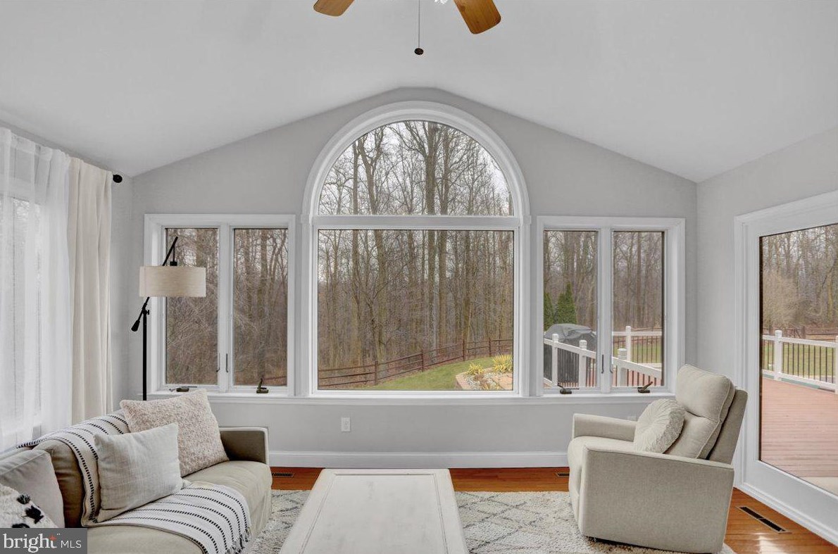 61 Shea Dr, Hummels Store PA  19540-9272 exterior