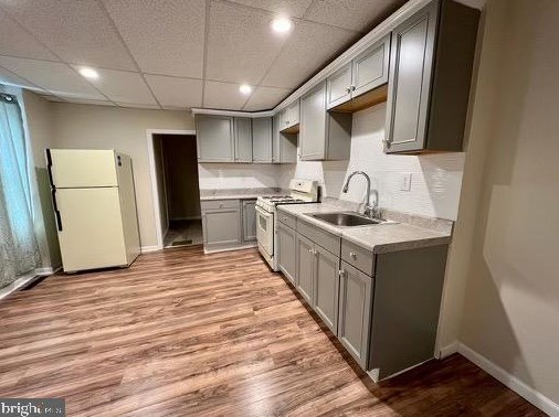 906 Locust St, Reading PA  19604-2327 exterior