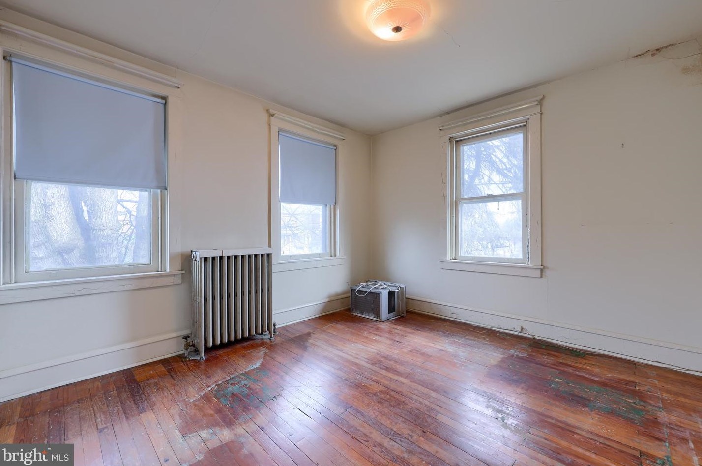 1434 Brooke Blvd, Reading PA  19607-2050 exterior