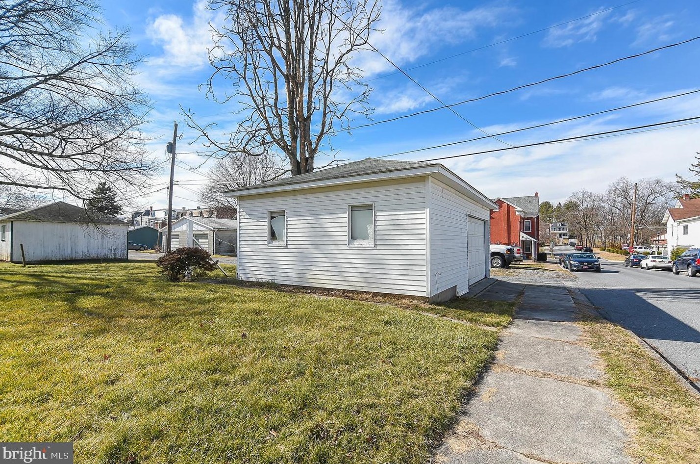 104 Reber St, Wernersville PA  19565-2131 exterior