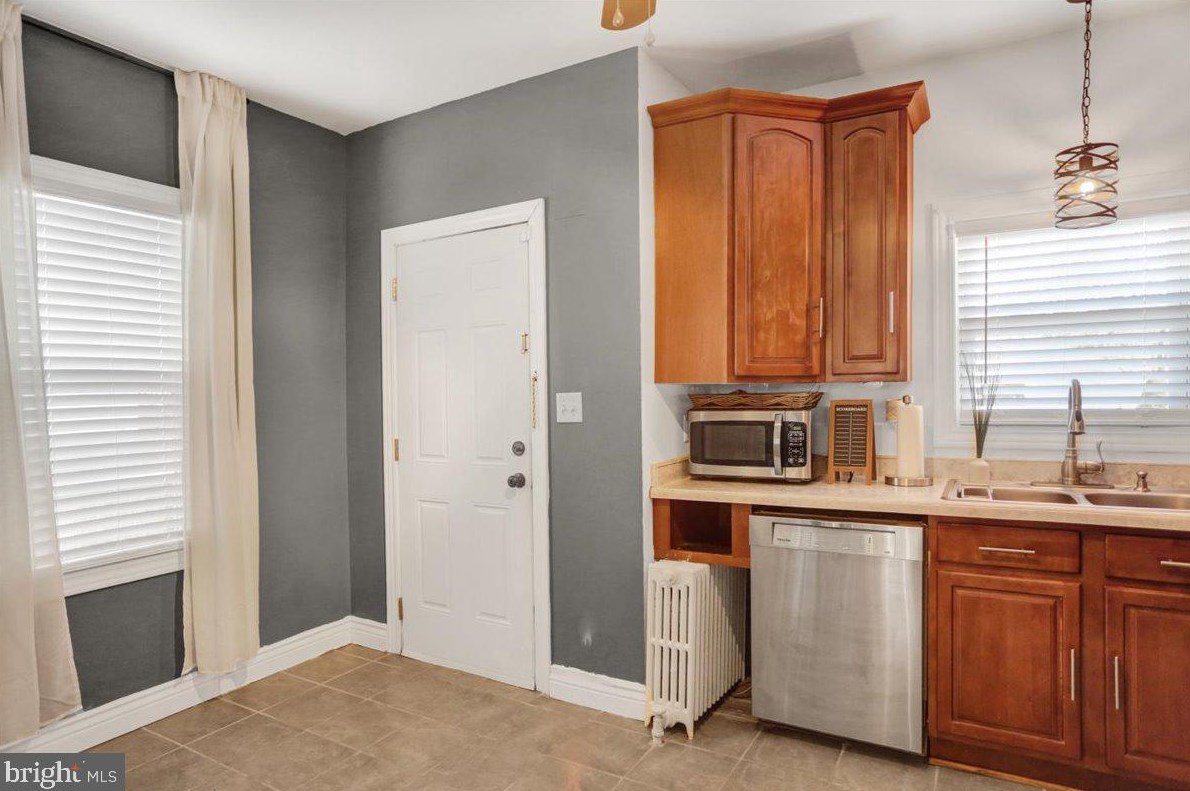 217 Pennwyn Pl, Reading PA  19607-3244 exterior