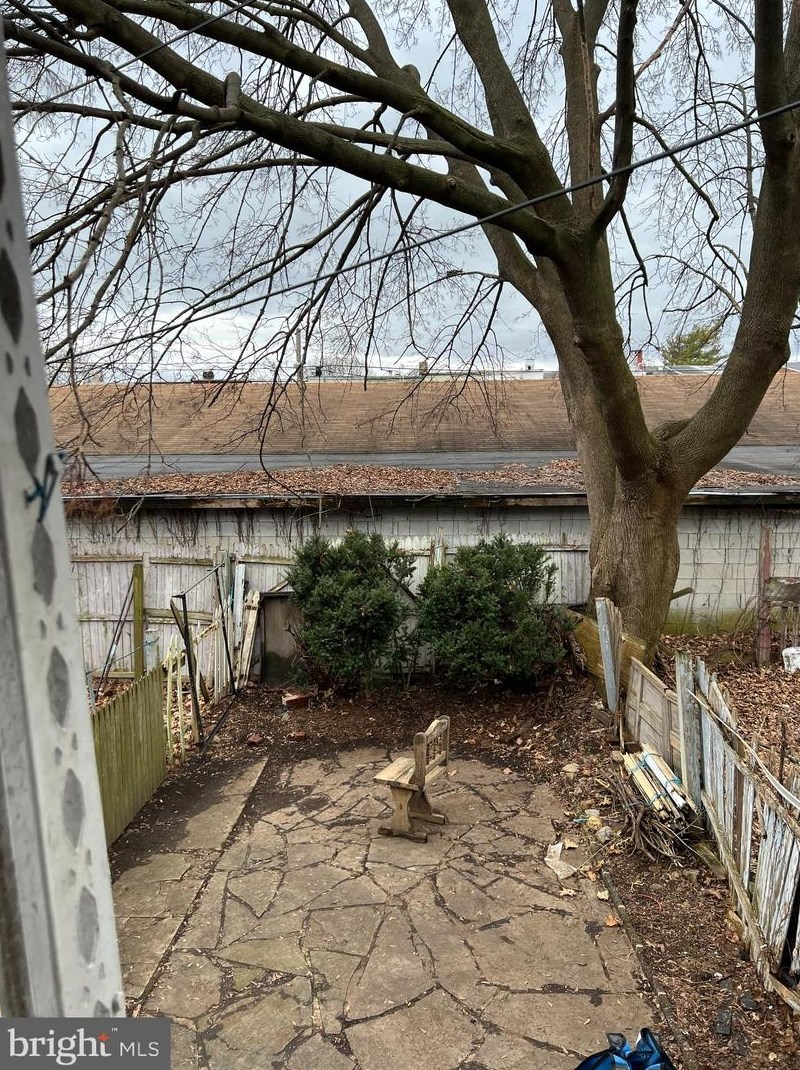 330 Front St, Reading PA  19601-2911 exterior