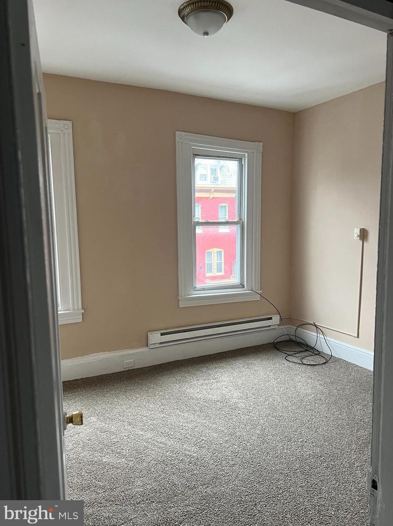 330 Front St, Reading PA  19601-2911 exterior