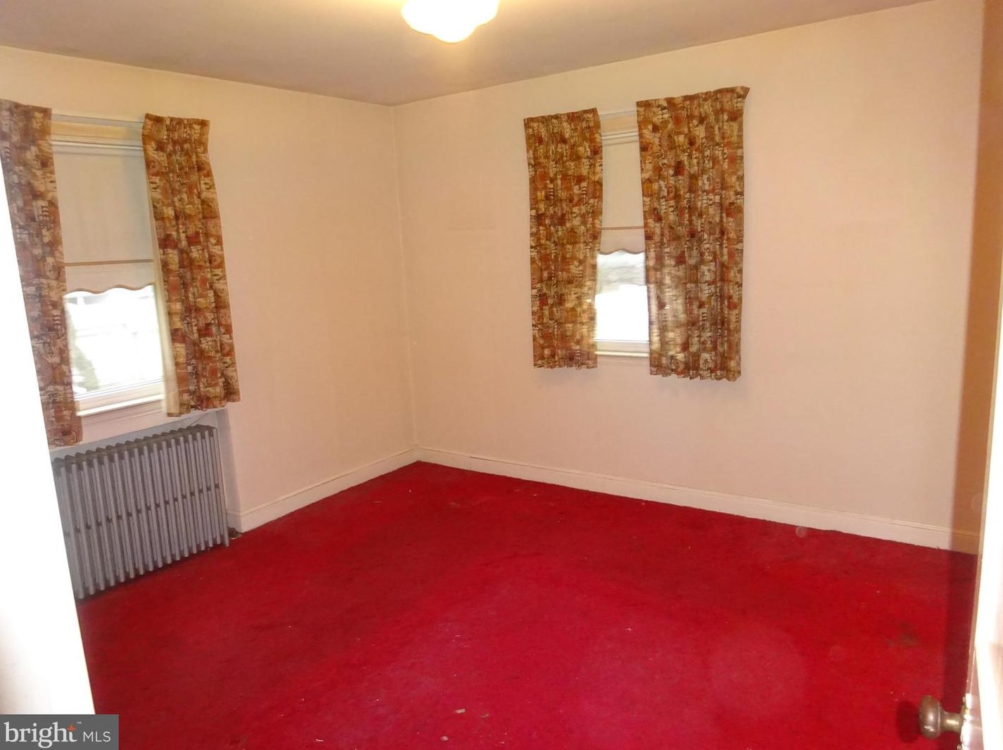 1331 Brooke Blvd, Reading PA  19607-2003 exterior