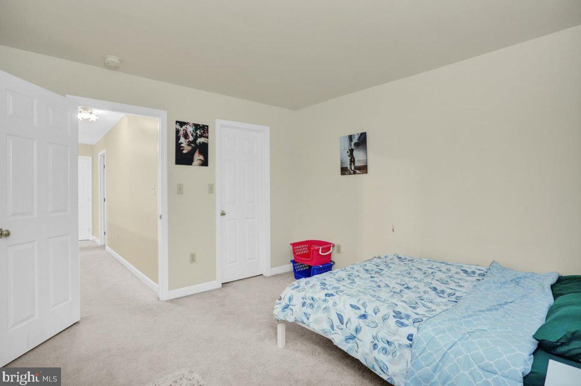 714 Maria Ave, Reading PA  19608-8947 exterior