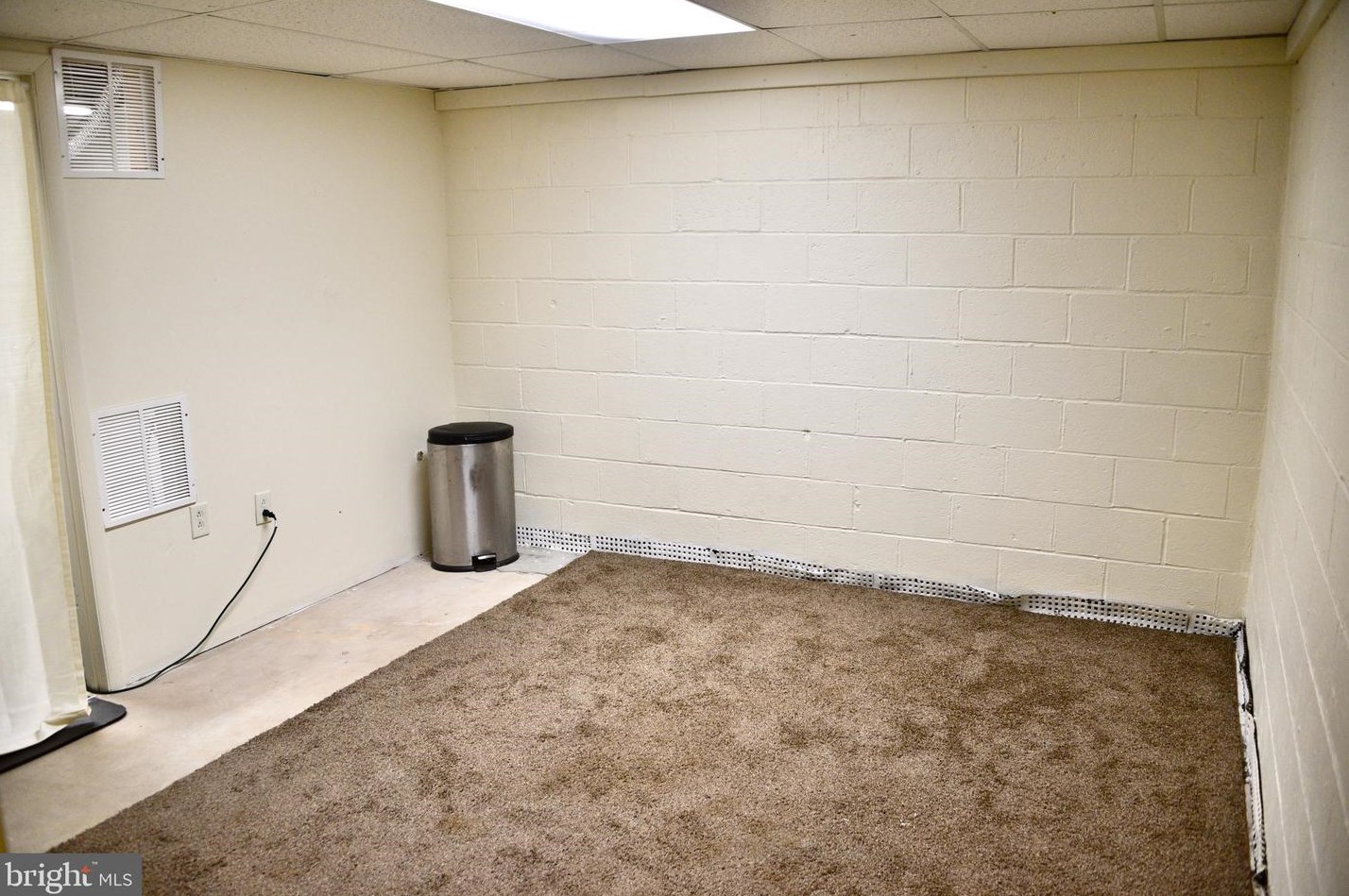 139 Merion Ln, Reading PA 19607-3405 exterior