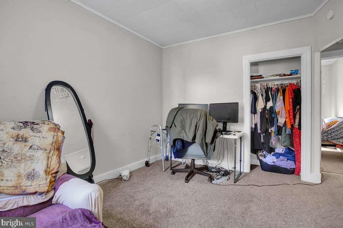 817 Locust St, Reading PA  19604-2410 exterior