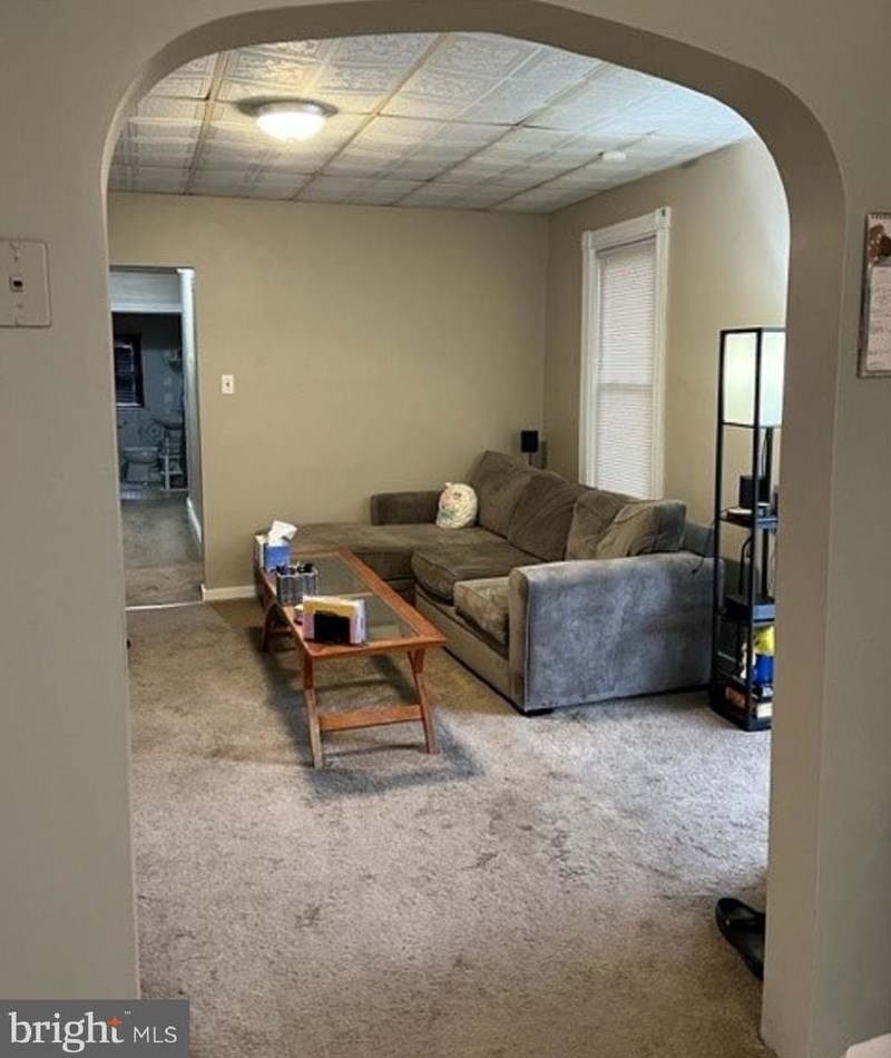 76 Chestnut St, Hummels Store PA 19540-1601 exterior