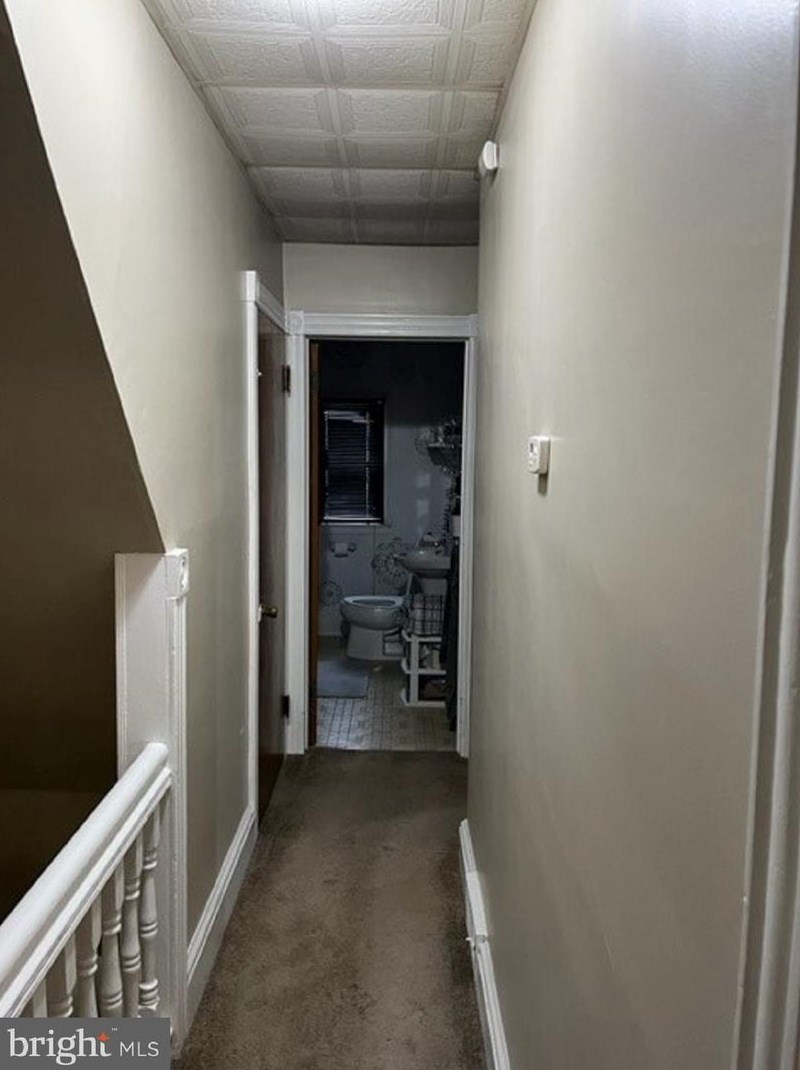 76 Chestnut St, Hummels Store PA 19540-1601 exterior